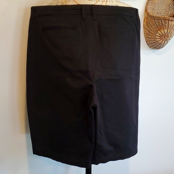 Croft & barrow perfectly slimming Bermudas - Picture 5 of 9